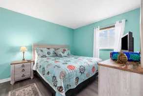 Coastal Charm: 1BR Oceanfront - Image 4
