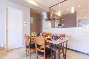 Entire hotel floor for guests only, 3 minutes to American Village, 2 free parking spaces - Image 4