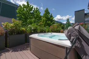 Mountain View Suite Lina Private Whirlpool - Image 2