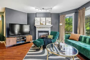 All Fees Included! Kensington - Walk to Bow River - Image 3