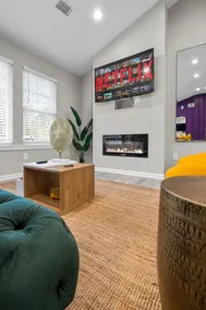 Modern Atlanta Oasis - Image 3