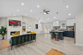 Modern Atlanta Oasis - Image 4