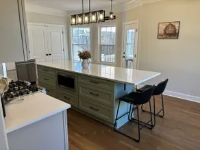 Spacious Family & Pet Friendly Home Near Nashville - Image 2