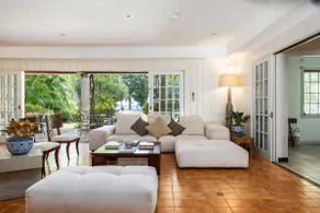 Private Beach Villa in Anza Mactan with Ocean View - Image 2