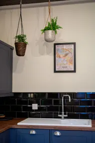 The Old School House Apartment - Image 4