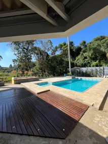Cozy farmhouse with pool - Image 3