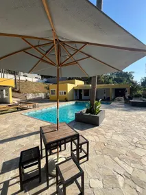 Cozy farmhouse with pool - Image 4