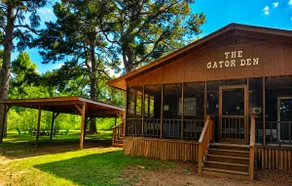 HOT TUB-Firepit-Boat Ramp-Caddo-The Gator Den - Image 5