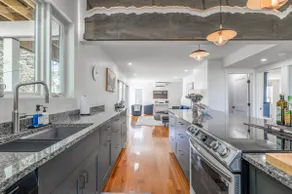 Belfast Oceanside House - on downtown harbor walk - Image 4