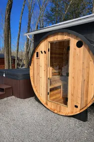Pine Tree-House | Sleeps 8 | Sauna | Hot tub - Image 2