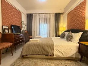 Large Home in Venice - Image 2
