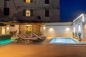 House Dominik (with pool and jacuzzi near Rovinj) - Image 3