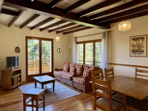 Chalet · Ski shuttle 10 m · Garden & View · Starlink - Image 3