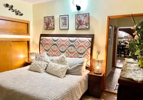 Cozy Rustic Apartment with Charm and Good Location - Image 4