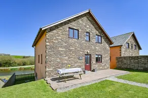 Moorings | Hot Tub, Pool Table & waterviews - Image 2