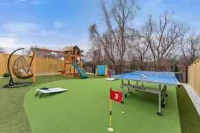 Downtown Oasis+HotTub+GameRoom+MiniGolf+Arcade - Image 5