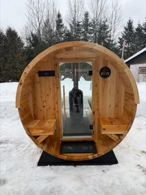 Chalet with private thermal area & massage therapy - Image 3