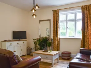 Upper Broughton Farm Cottage - Image 3