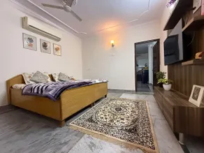 Comfort Stay Near Cyberhub - 300 Mbps Wifi - 1bhk - Image 3