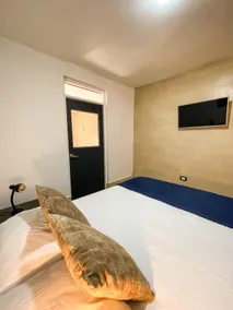 Apartment in Seville - Image 3
