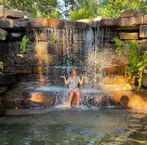 Relaxing Waterfall Retreat/Hot Tub/Family Cabin - Image 5
