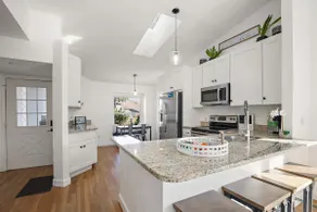 Stunning & Pristine Centrally located 3BR Home - Image 5