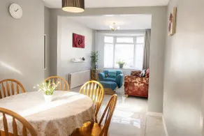 95TD Cosy Modern Stay in East Belfast. - Image 3