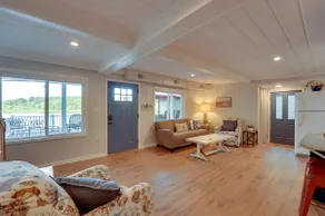 Big Pine Island Lake Cottage w/ Boat Dock & Kayaks - Image 4