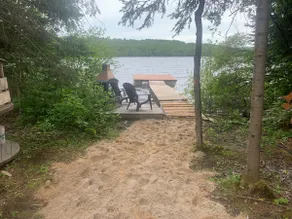 4 Seasons Lakefront cottage Gateway/Retreat! - Image 2