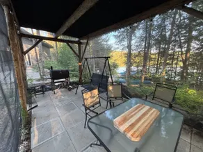 Cozy Weekend Getaway: 100 Private Acres & Lake - Image 2