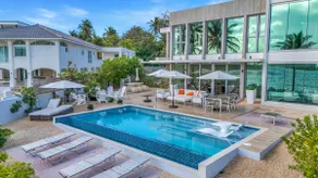 Brenas Estates Luxurious Beach Front, Pool 6 rooms - Image 2