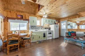 Family Cabin- The Happy Hideout w/ River - Image 2