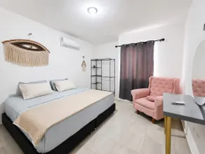 2-Bedroom Home / Pool / 6 Min from the Airport - Image 3