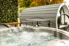 Coolaness Glamping Luxury Pod 1 - Image 4