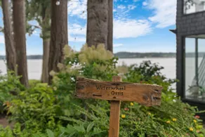 The Waterwheel | Bayfront | Kayaks + Pickleball - Image 3