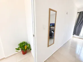Apartment with pool / 8 min. to the airport - Image 3