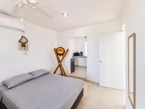 Apartment with pool / 8 min. to the airport - Image 2