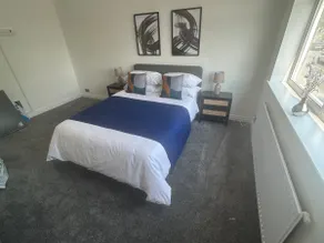 The King Stay - Image 2