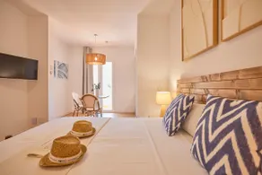 INNER Nice Paguera. Side ocean views. - Image 2