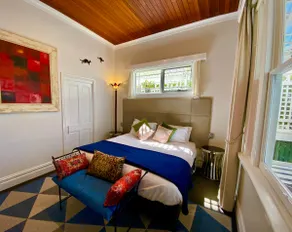 Little Bird King Suite half house - Image 2