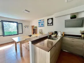 Cozy apartment with terrace - Image 5