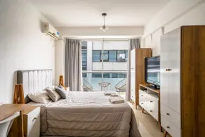 Large apartment with balcony - Image 2