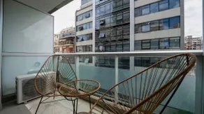 Large apartment with balcony - Image 3