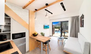 Aelia Maisonette Private Pool - Image 4