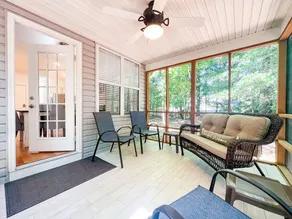Tranquil Haven: Spacious Retreat for 16+ w/ Games - Image 5