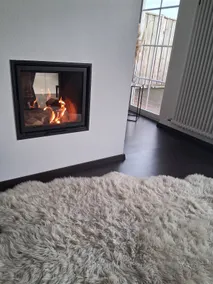 Fireplace & balcony • Design • Stylish • Top location - Image 2
