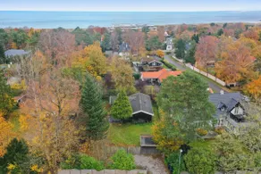 Newly renovated and modern cottage near the beach - Image 4