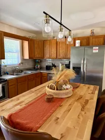 Modern and Spacious cottage, centrally located - Image 3