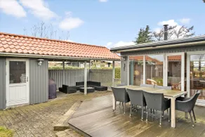 Lovely Holiday Home On The Beach At Tørresø - Image 3