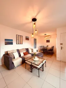 Large 3-Bedroom Apartment – 7 to 9 Guests - Image 5